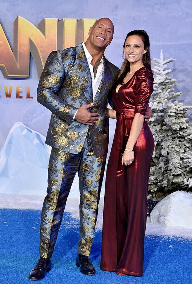 ذا روك و زوجته 