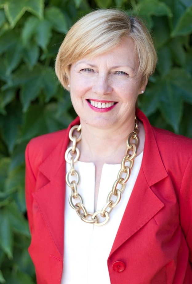 Lynne Webber المديرة العامة لدار Marina Rinaldi