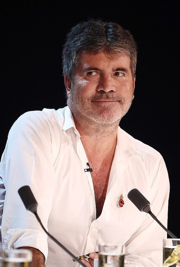 سايمون كاول غاضب من الملكة لهذا السبب...