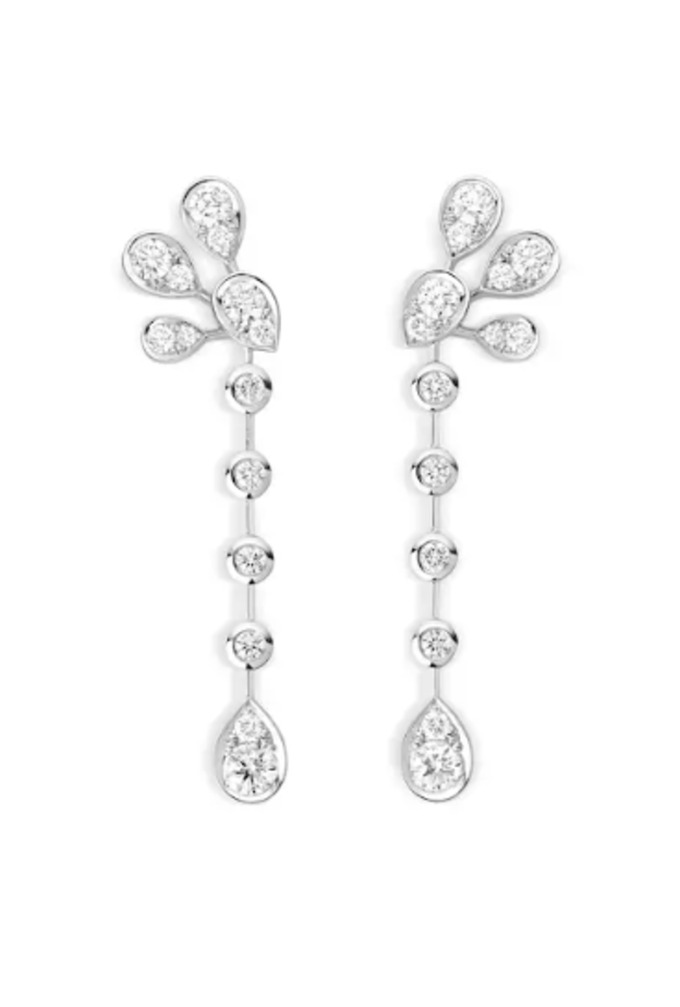 أقراط من بياجيه Piaget