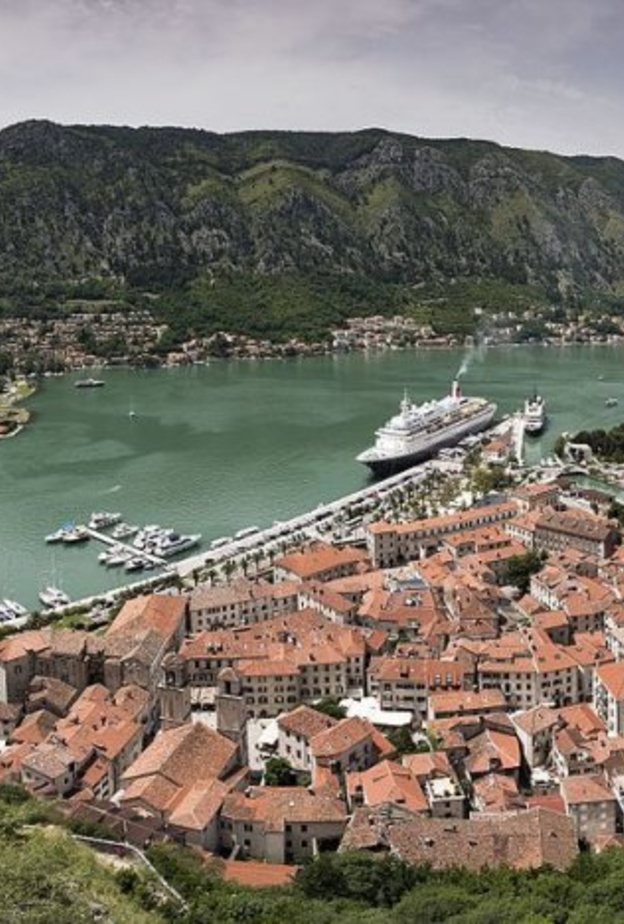 البوابة البحرية