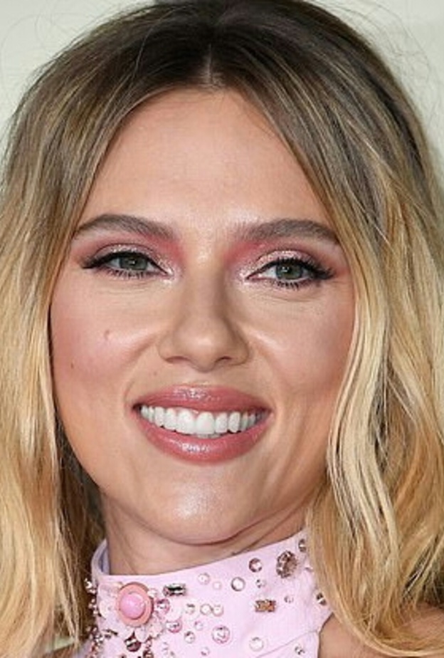 سكارليت جوهانسون