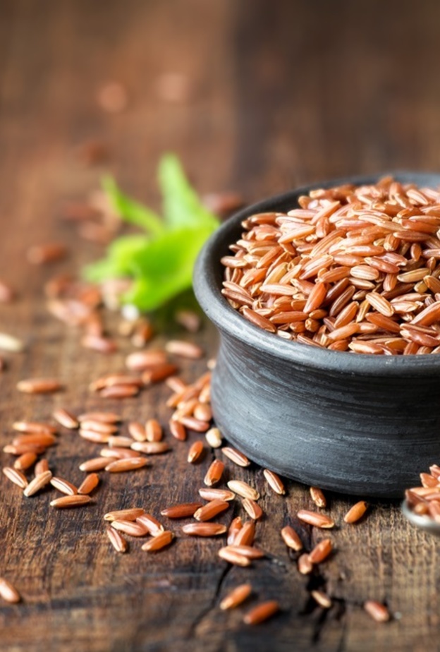 فوائد الارز الاحمر الصحية