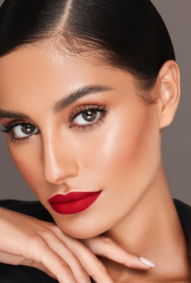 مكياج عيون ملون من وعد التركي