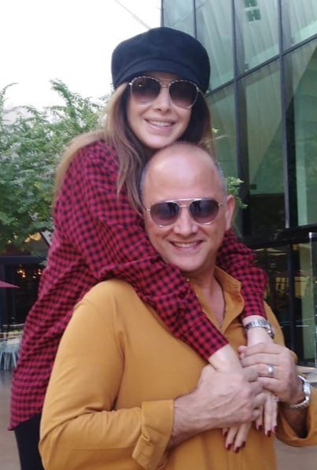 نجاة نانسي عجرم وزوجها واطفالهما من السطو والقتل