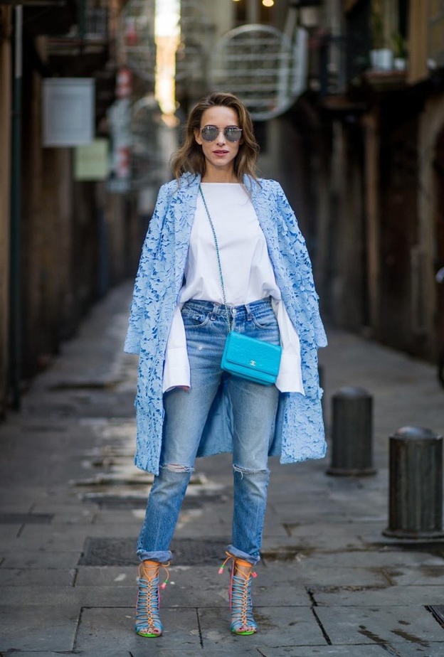 درجات اللون الازرق