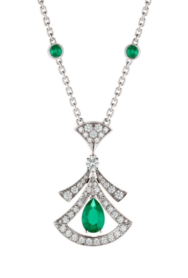 سلاسل ذهب أنثوية 