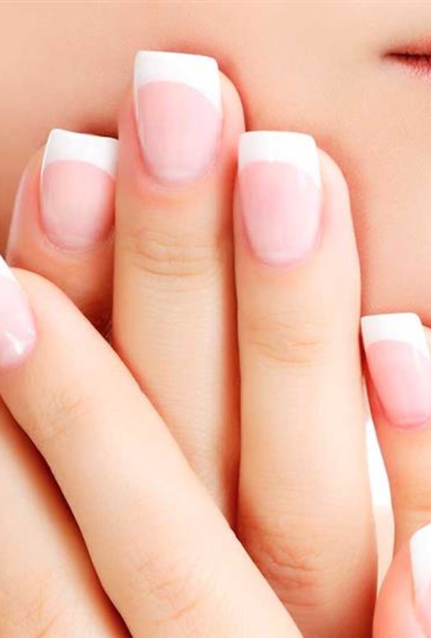 معلومات عن عملية زراعة الاظافر