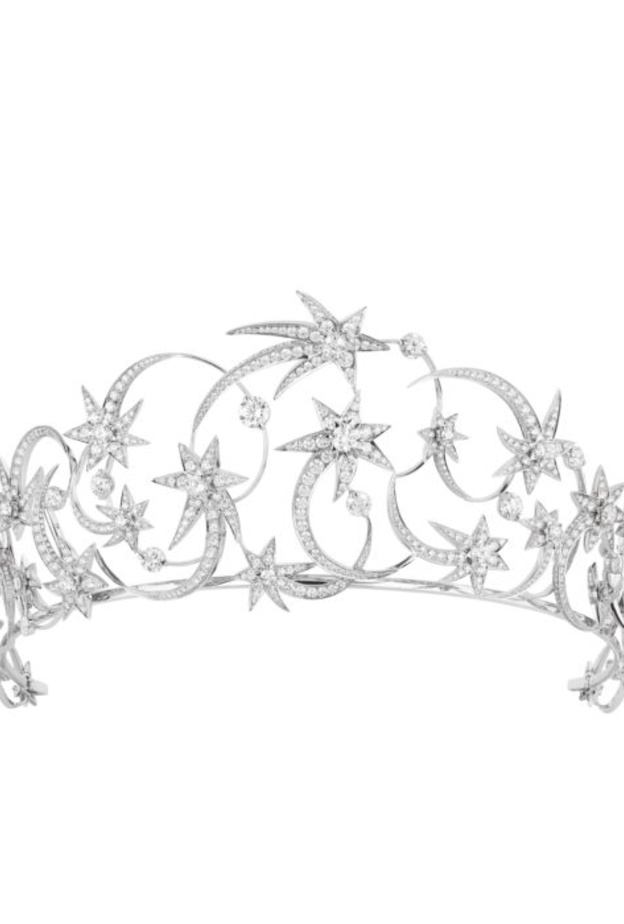 موديلات تيجان مرصعة