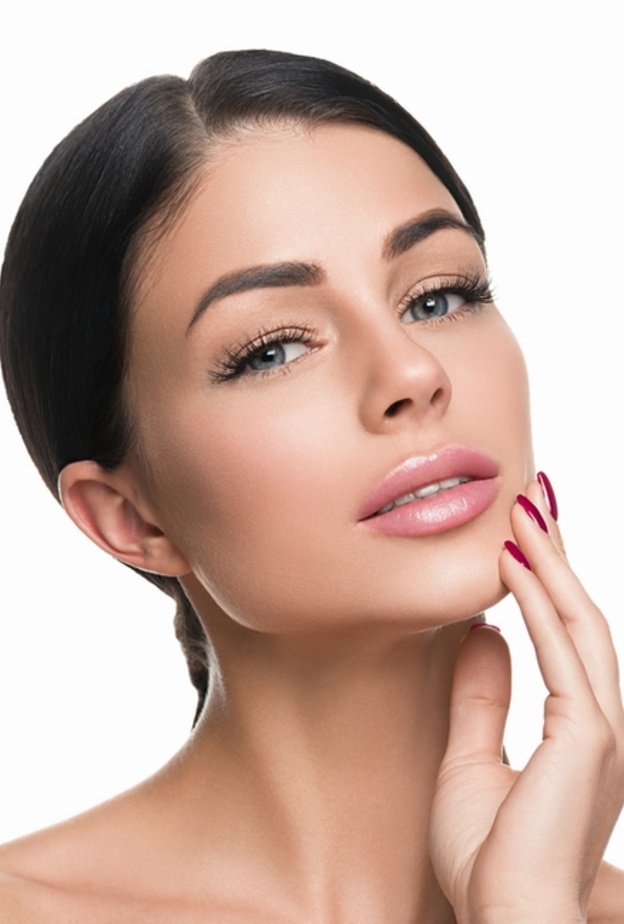 فوائد الفازلين والنشا للبشرة الدهنية