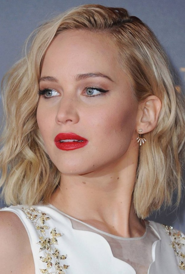 مكياج كلاسيكي جذاب 