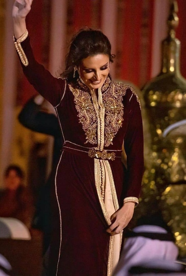 انغام بالقفطان المغربي في سمرات الرياض