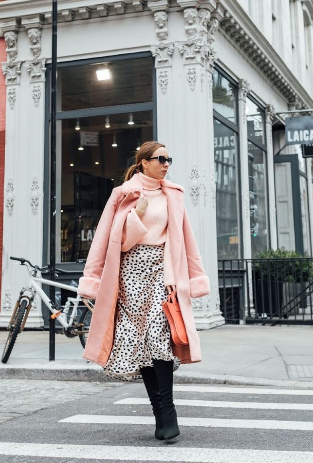 اعتمدي تنانير بنقشة النمر لاطلالات أنثوية