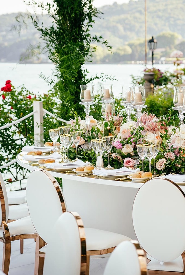 تنسيق طاولات الزفاف الملكية