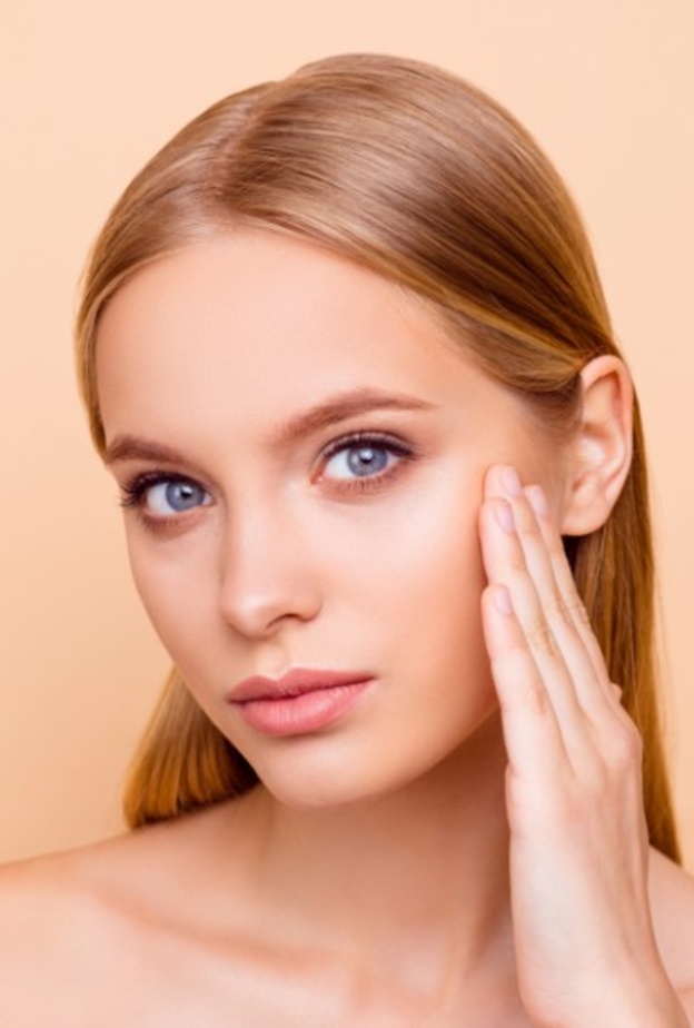 فوائد ماسك الطماطم والحليب لجفاف البشرة