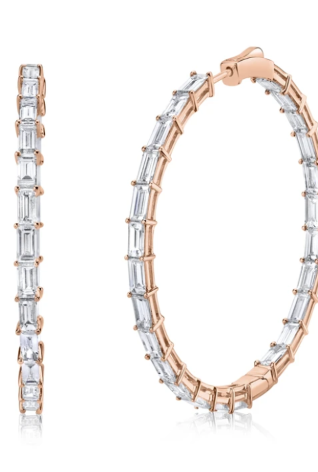 اقراط بأحجار الألماس الأبيض