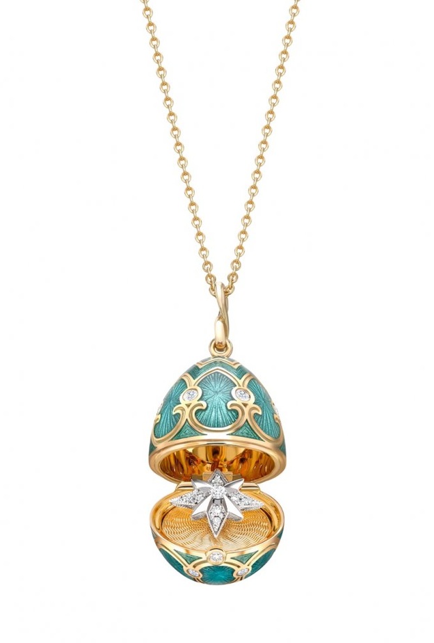 تصاميم قلادات سرية