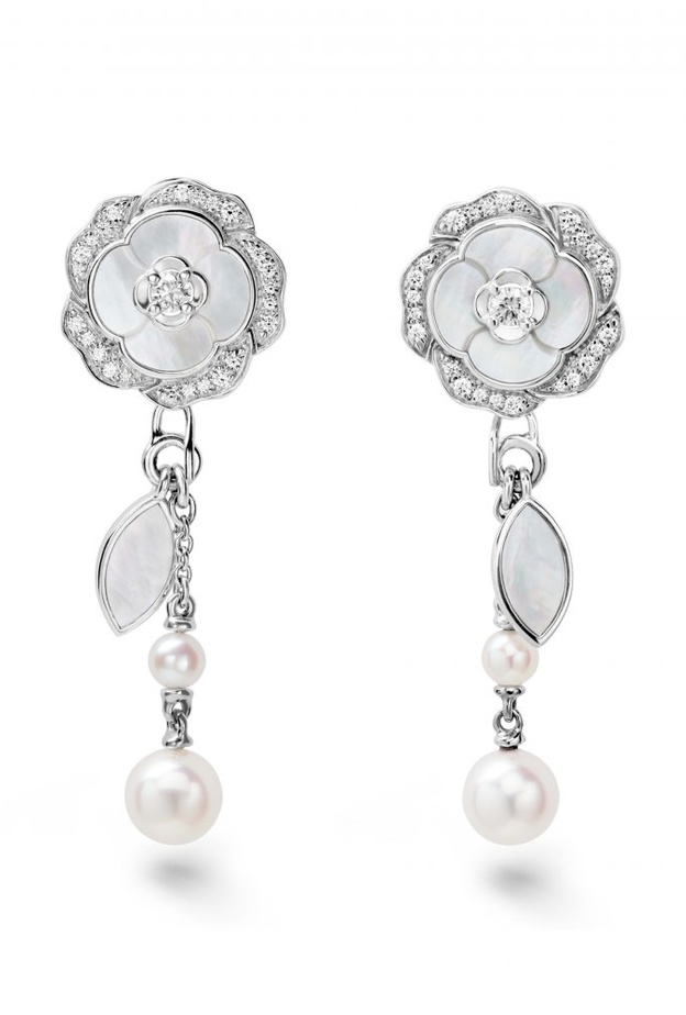 أقراط لؤلؤية بتصاميم ملفتة 