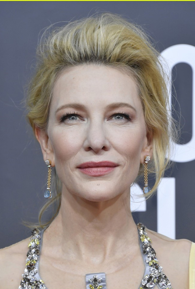 تسريحة الكعكة الفوضوية 