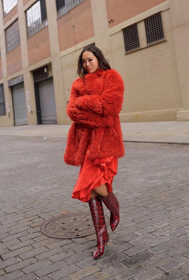 Alexander McQueen فستان أحمر