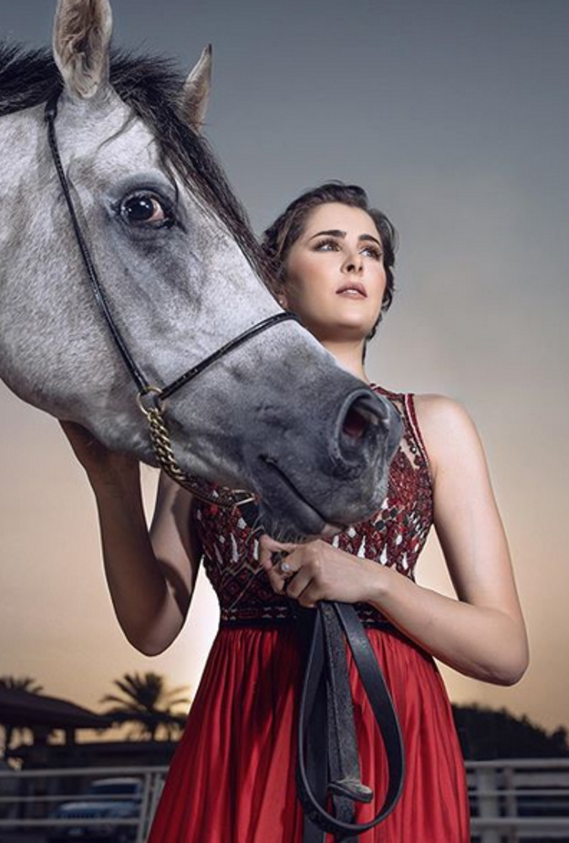 عائشة بن أحمد