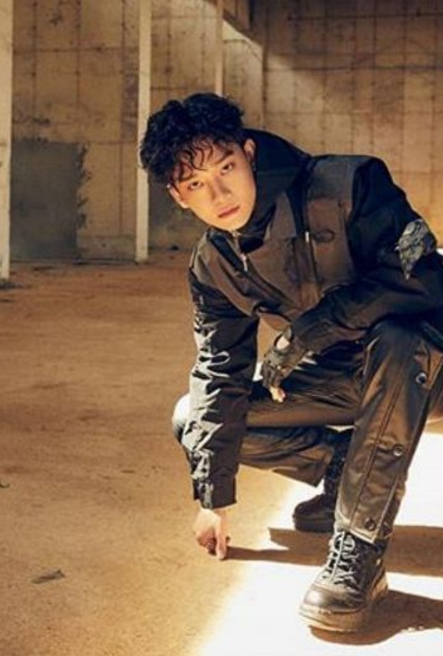 تشين عضو فرقة EXO الكورية 