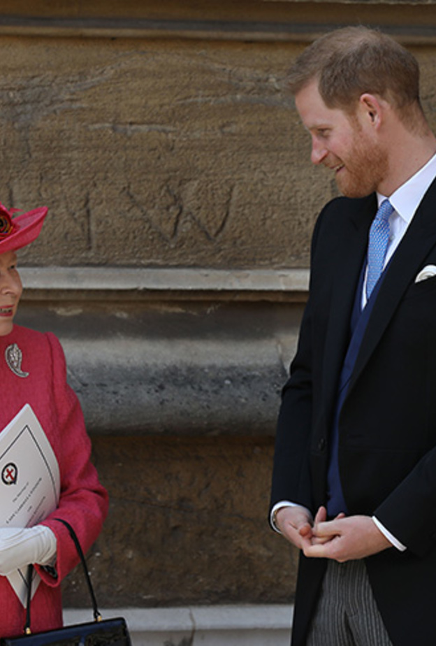 ملكة بريطانيا وبيتر فيلبس