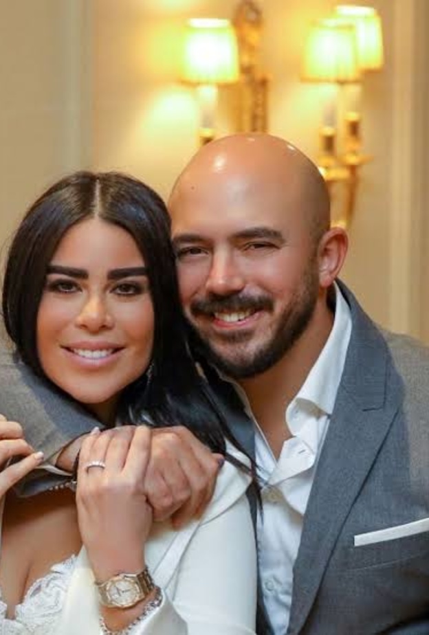 محمود العسيلي وزوجته