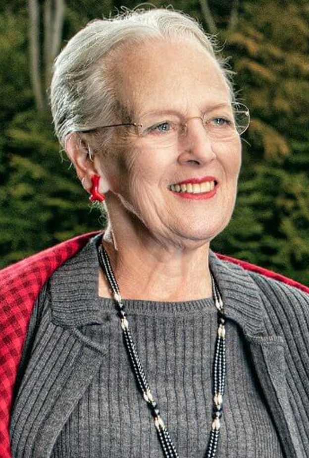 البلاط الملكي الدنماركي ينشر صورة رسمية جديدة لملكة الدنمارك بمناسبة عيد ميلادها الثمانين