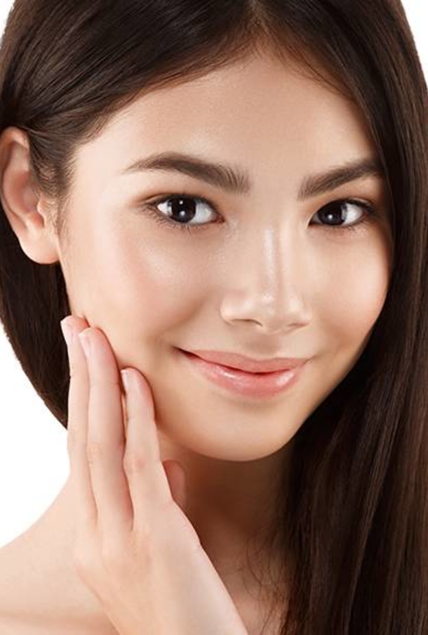  زيت البندق للبشرة الدهنية