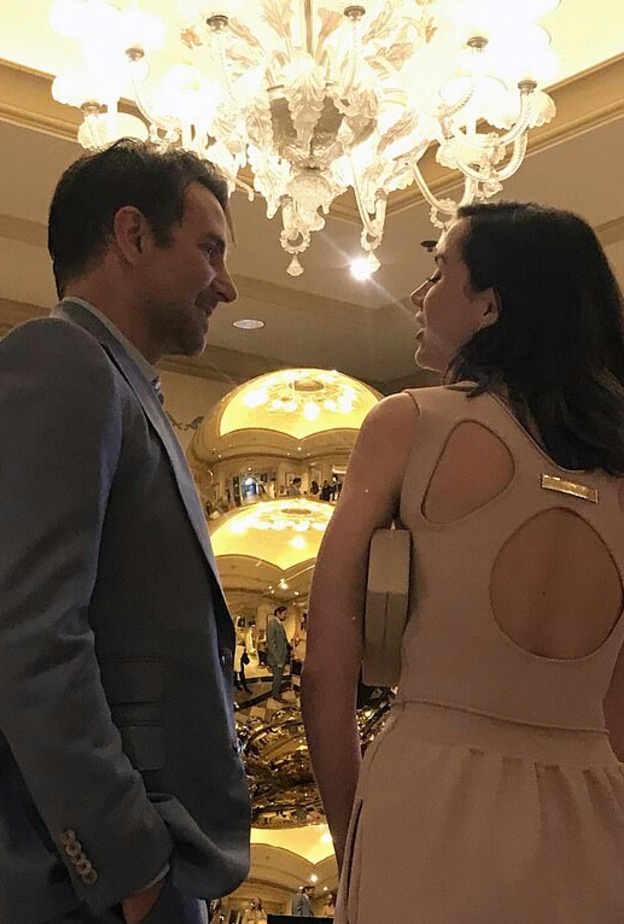 برادلي كوبر و آنا دي ارمز 