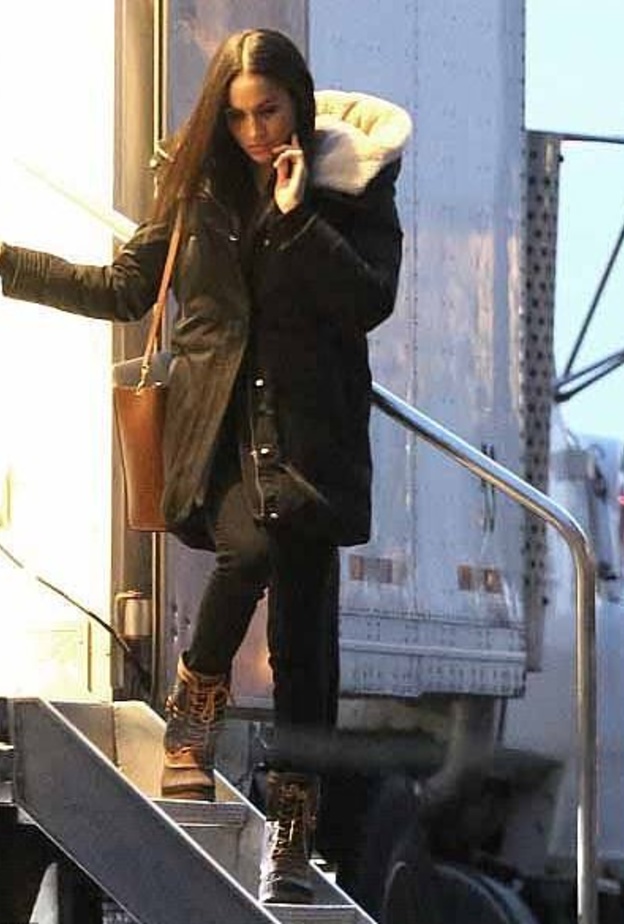 إبتعاد ميغان عن القصر الملكي وعودتها إلى بلدها كندا أعادها أيضاً الى أسلوبها القديم