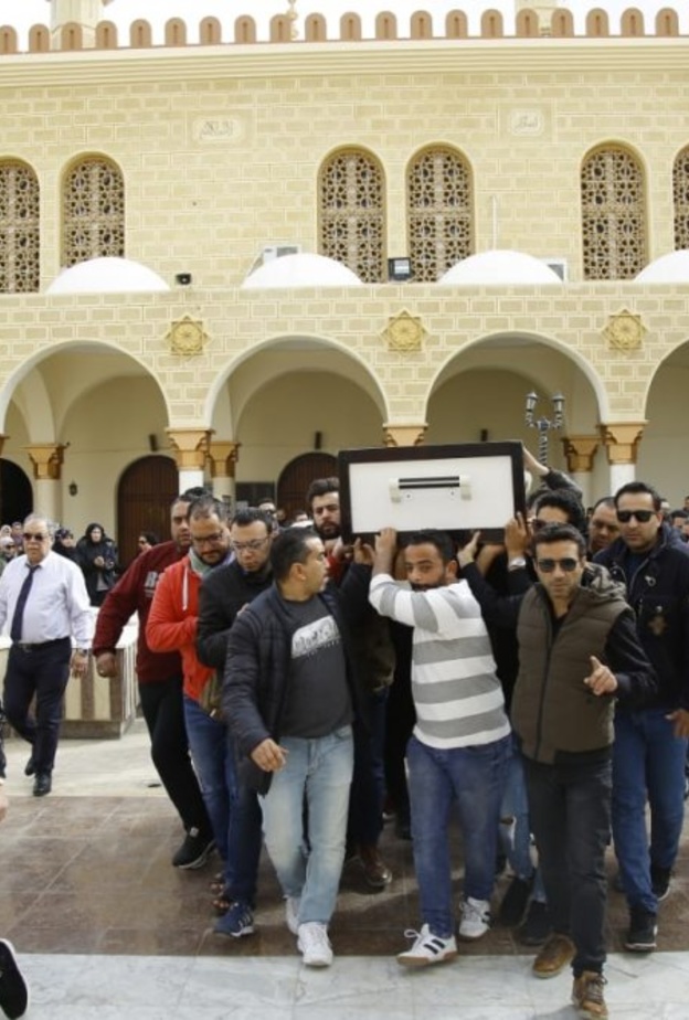 جنازة والدة حسام داغر