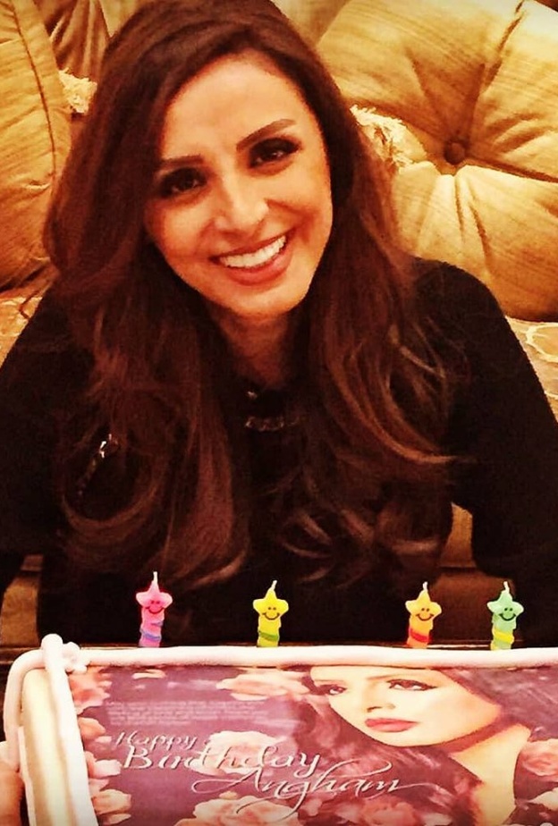 انغام تحتفل بعيد ميلادها