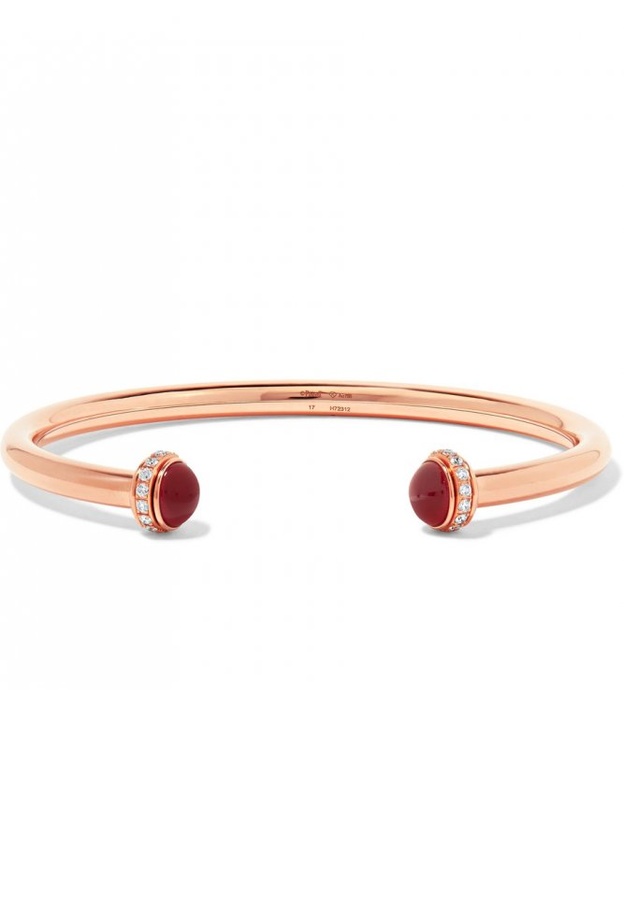 اسوارة من بياجيه