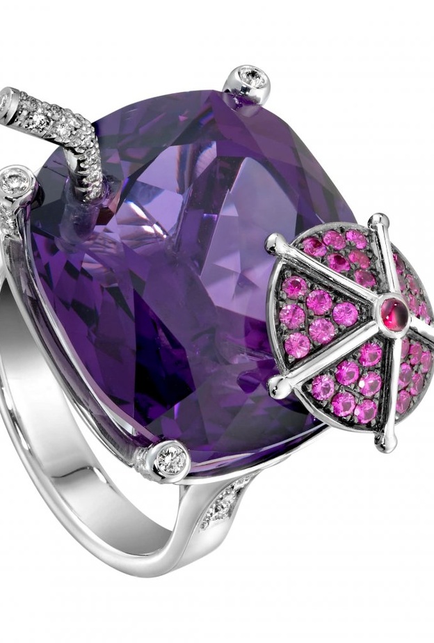 مجوهرات للعروس بحجر الاماتيست من دار Piaget