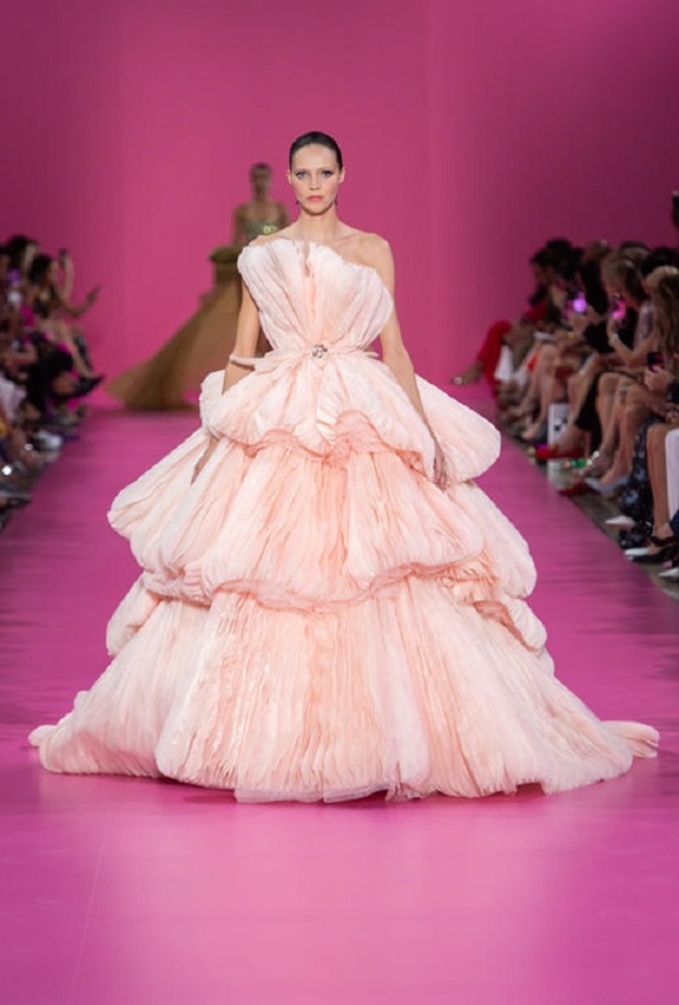 فساتين خطوبة من تصميم جورج حقيبة