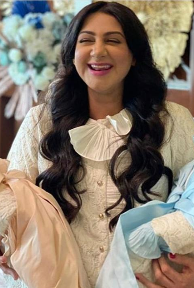 هيفاء حسين بجلسة تصوير مع زوجها و توأمها