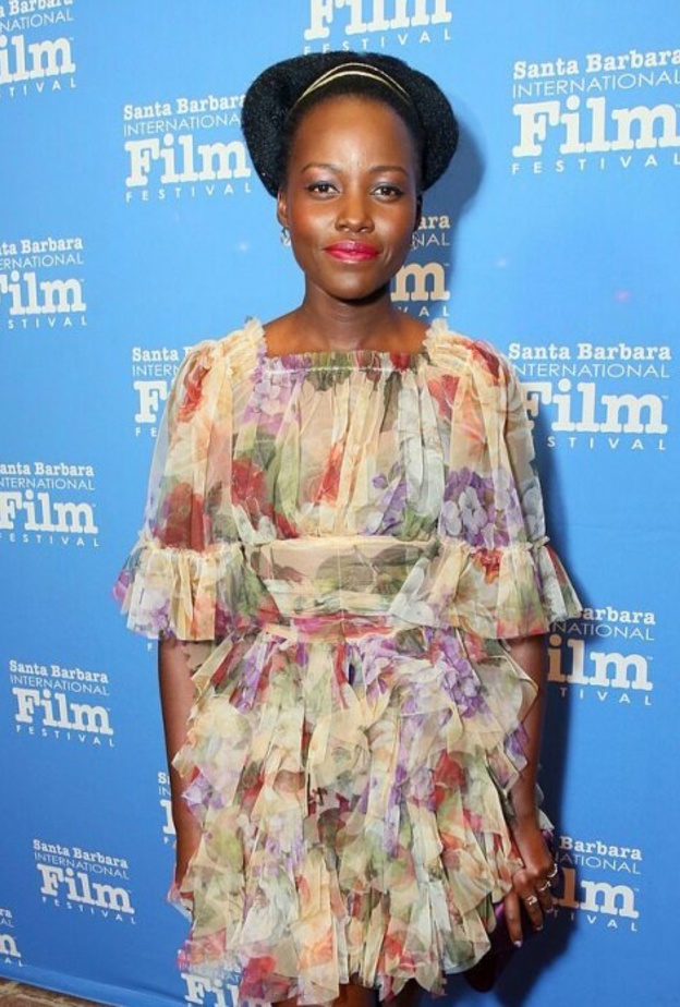 لوبيتا نيونجو 