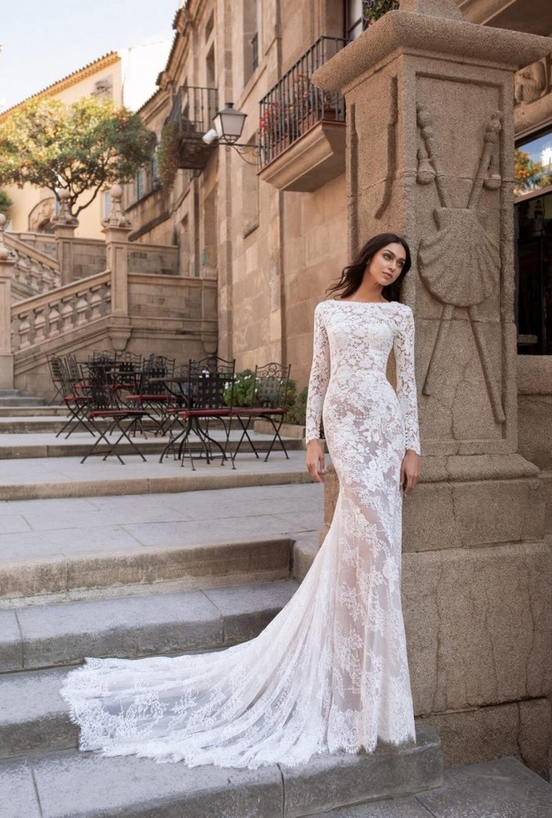 فستان منفوش من جورج حبيقة