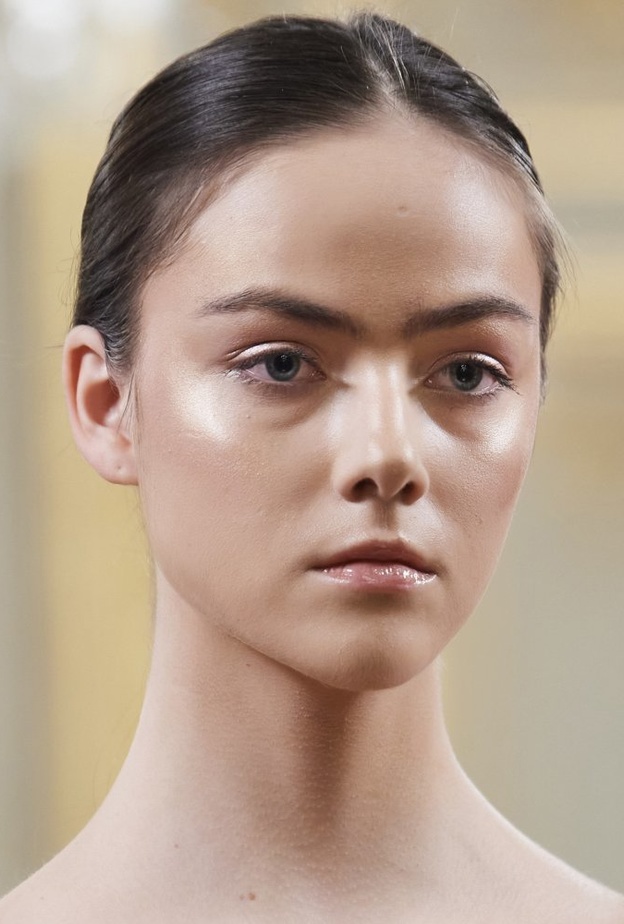 نصائح الحصول على مكياج طبيعي من وحي Farhad Re