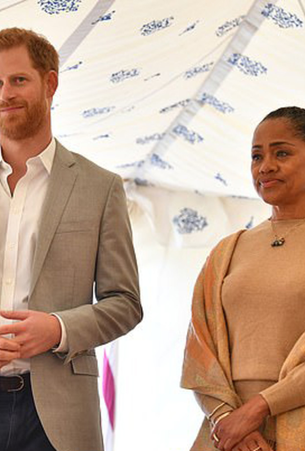 دوريا رادلان تقوم بدور الأميرة ديانا