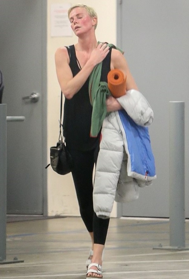 تشارليز ثيرون