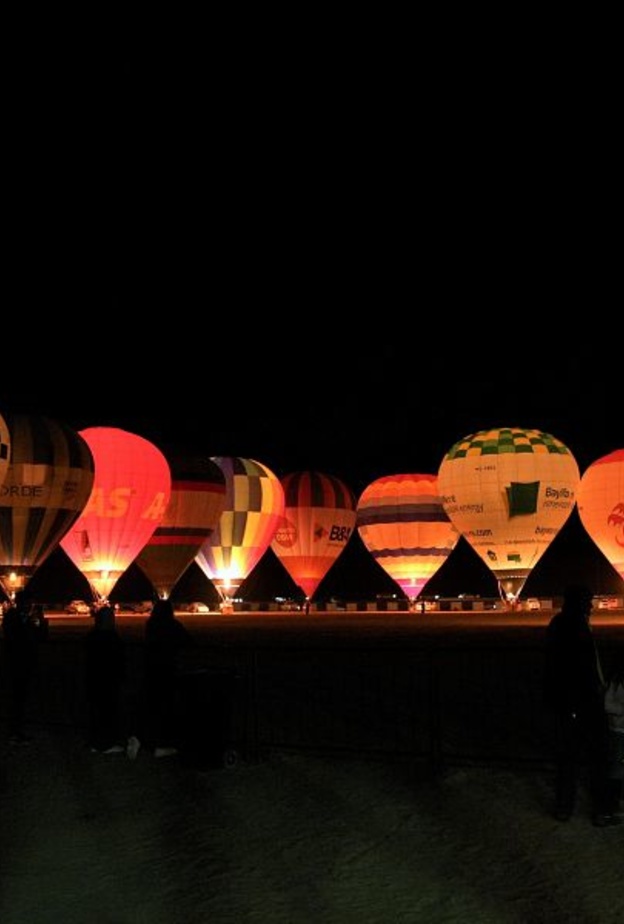 العلا تدخل موسوعة غينيس لأطول عرض للمناطيد المتوهجة في العالم