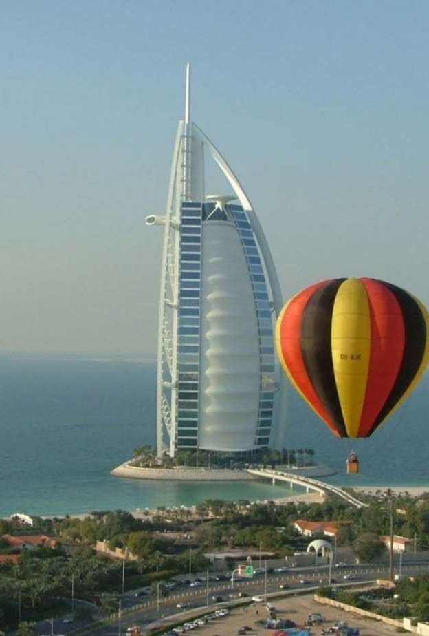 اكتشف دبي من البالون الساخن