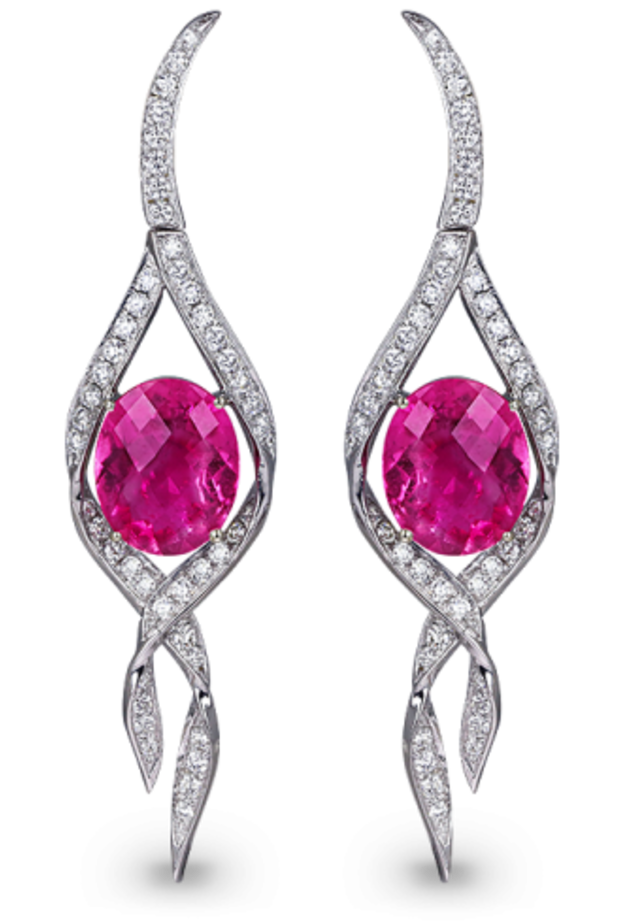 مجوهرات أنثوية مزينة بأحجار التورمالين