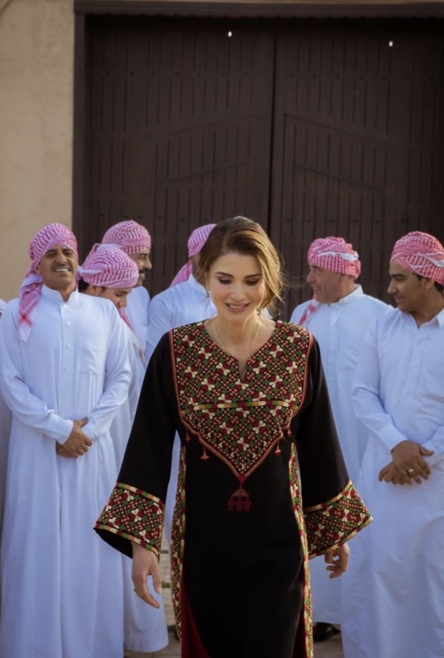 أحدث إطلالات الملكة رانيا في العقبة