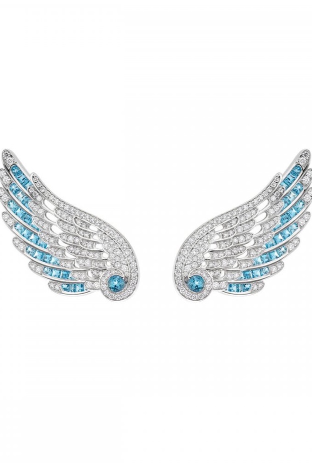 أقراط عصرية