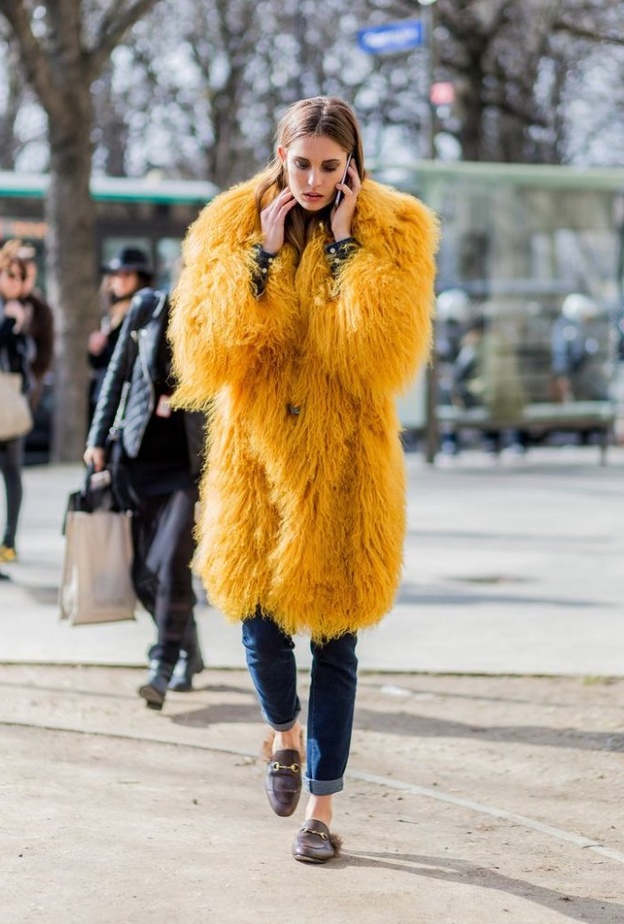  أجمل الاطلالات الشتوية بالألوان الربيعية هذا الموسم