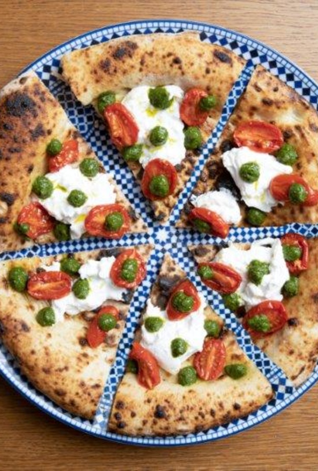 Bvlgari Resort Dubai - Seu Pizza Margherita بيتزا